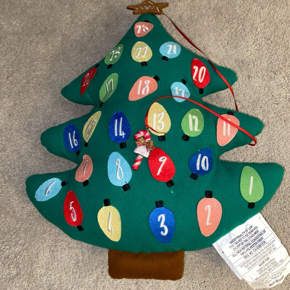 Christmas Tree Shape Advent Countdown‎ Calendar Throw Pillow 21.5” New